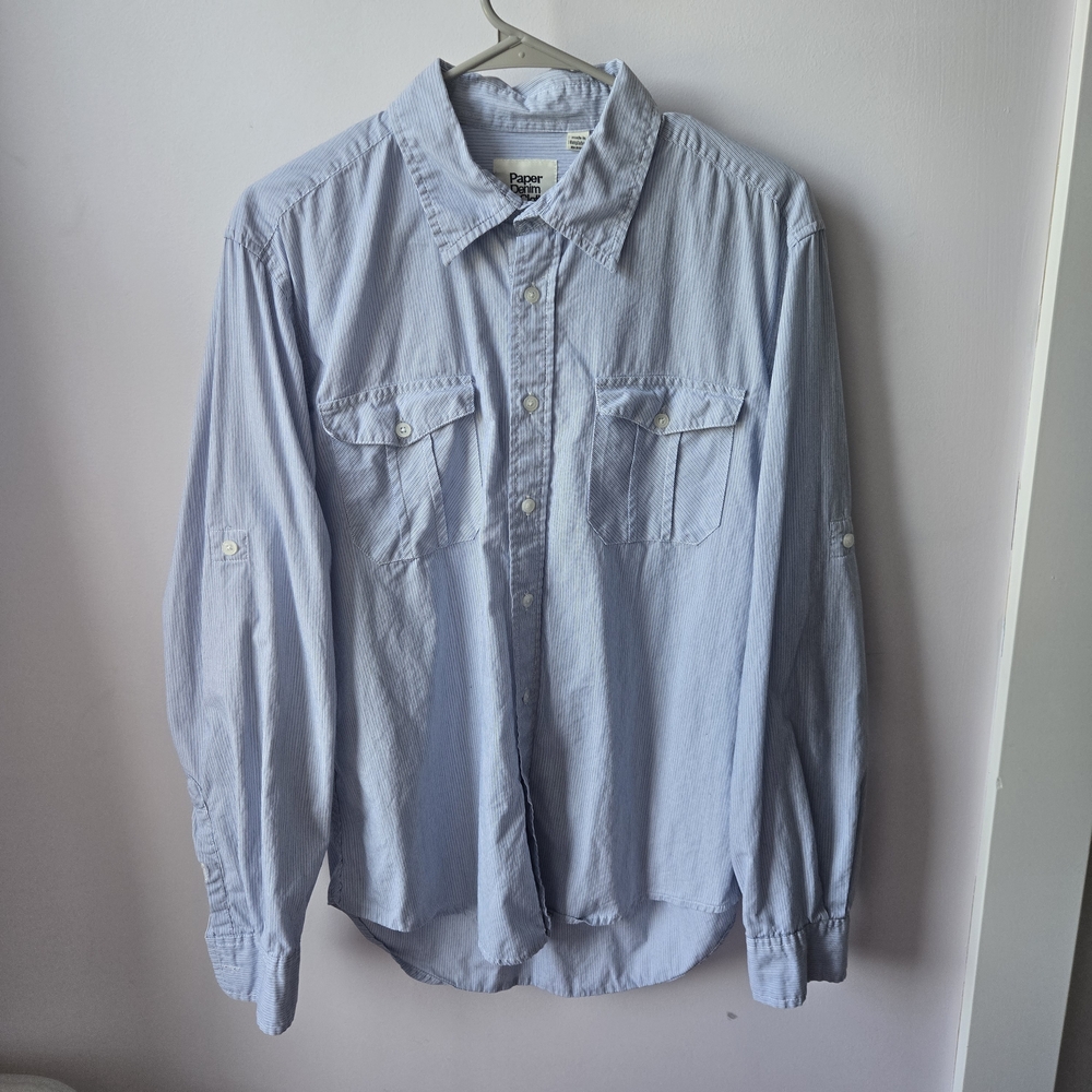 Men's Light Blue Button-Up Shirt